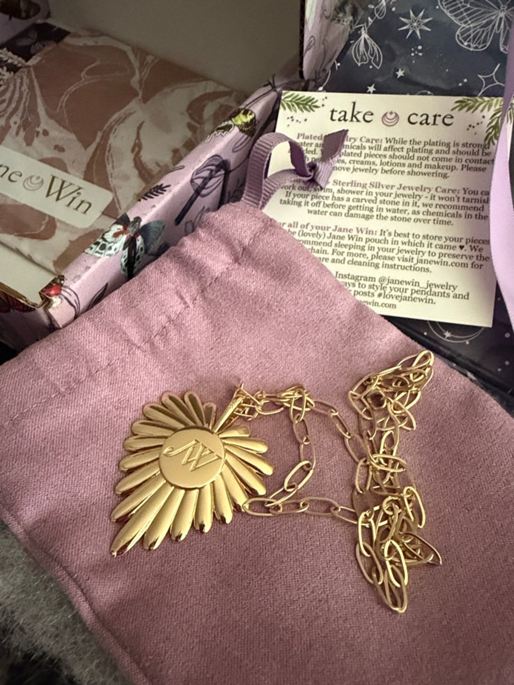 Jane win heart palm pendant and chain